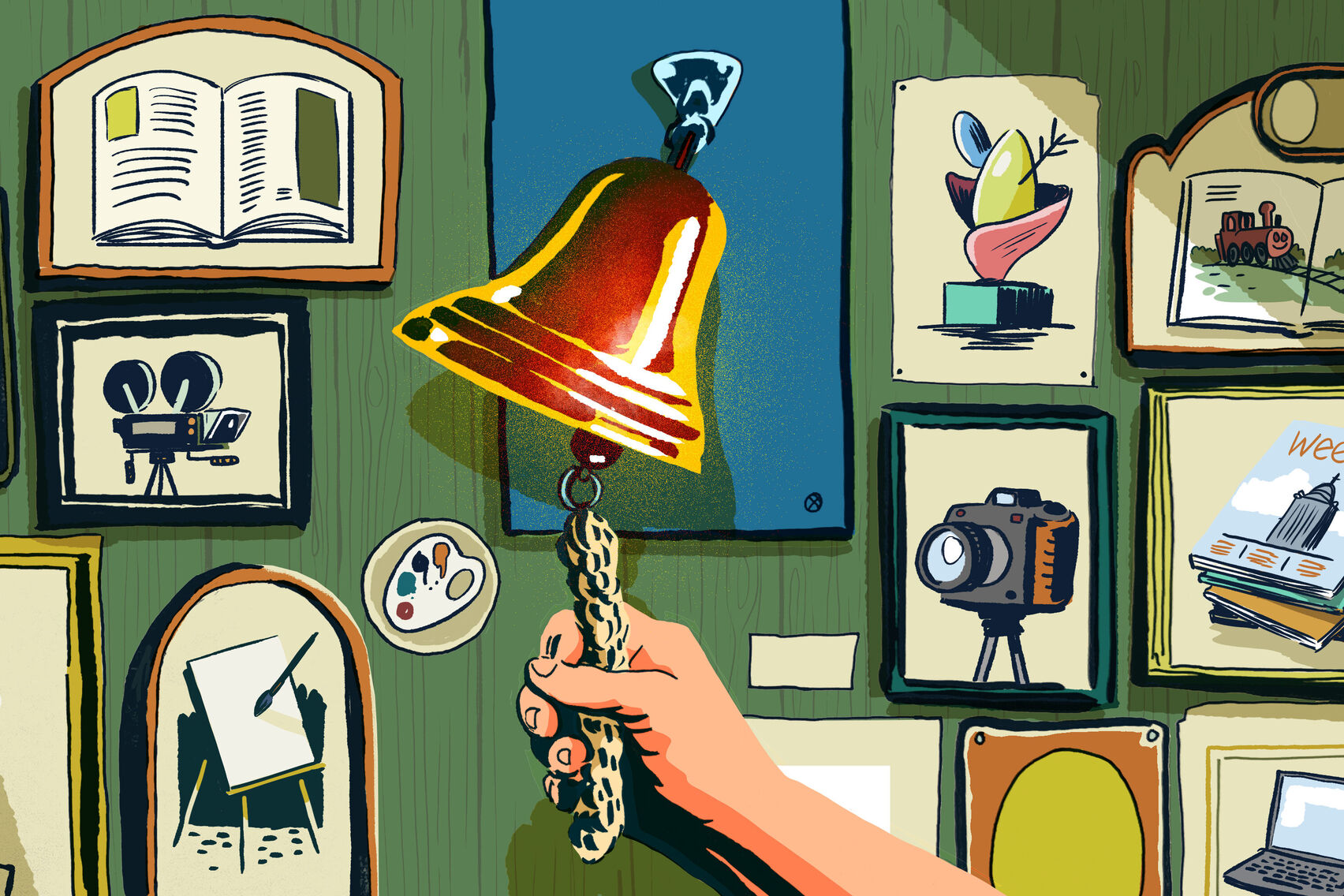 Eine Hand läutet eine Glocke. Auf einer Wand hängen zahlreiche gerahmte Bilder. Abgebildet sind Arbeitsgeräte von Künstler*innen, wie Farbpalette und Staffelei, Film- und Fotokamera, sowie deren Werke, wie Abbildungen in Büchern und Zeitschriften oder Skulpturen.