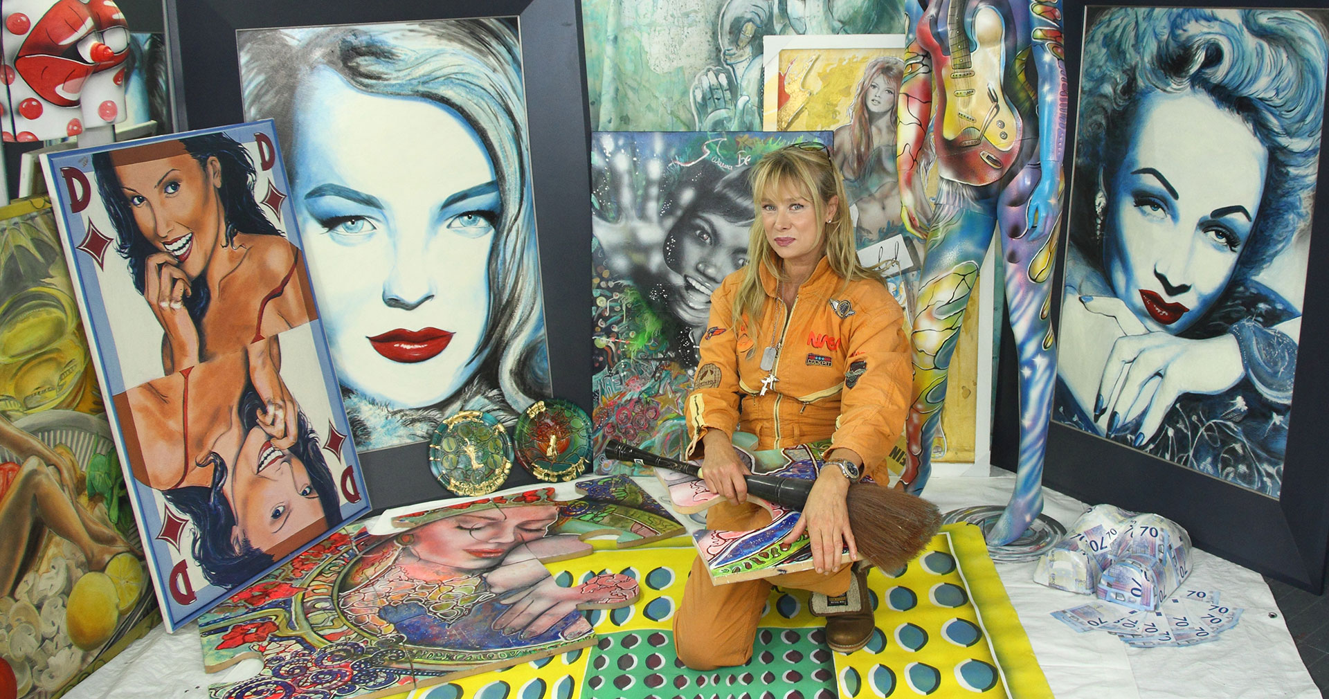 Christine Dumbsky in ihrem Atelier